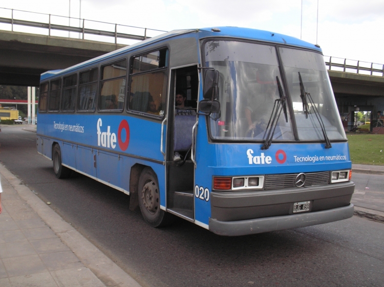 Mercedes-Benz 1316 - CND - Trans-Per 
BJG 498
Trans-Per - Interno 020
Unidad haciendo transporte de personal a FATE
Palabras clave: Trans-Per CND OHL1316
