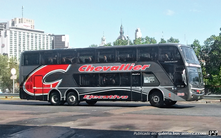 Mercedes-Benz O-400 RSD - Busscar (en Argentina) - Chavallier
Interno 3040
Terminal ómnibus Retiro - Abril 2015
