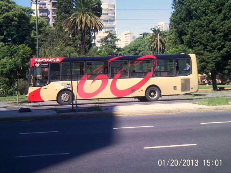 Agrale MT 15 - Todo Bus - M.O.N.S.A.
Línea 60 - Interno 6048
Av. Cabildo al 3900
