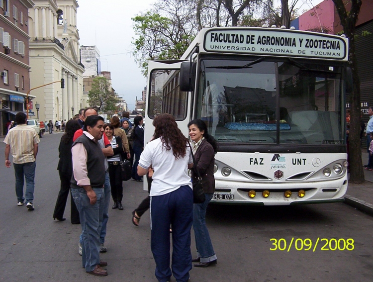 Mercedes-Benz - Bi-Met - Facultad de Agronomía y Zootecnia (U.N.T.)
HJB 078
GIRA DE ESTUDIOS EFECTUADO POR ESCUELA Y LICEO VOCACIONAL SARMIENTO TUCUMAN
