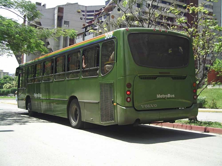 Volvo B7R - Fanabus Rio3000 - MetroBus Caracas 309
Ruta 601 (Venezuela)
Palabras clave: Metrobus Fanabús Rio 3000