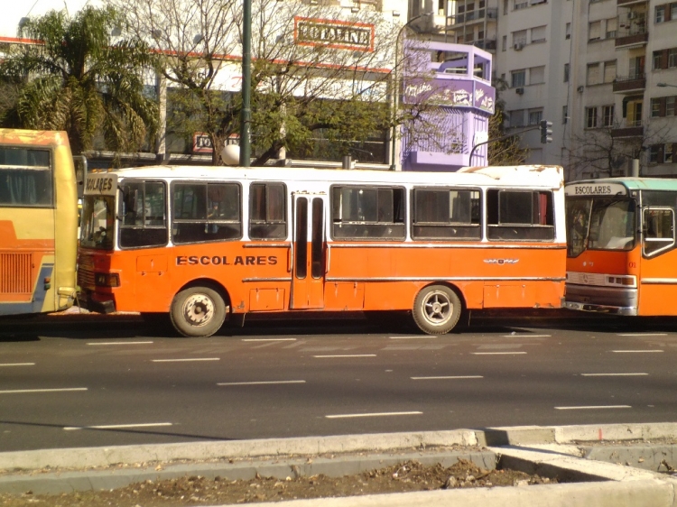 Mercedes-Benz OF 1214 - El Detalle - Escolar
Uno de los más viejitos de la marcha del lunes pasado.
Palabras clave: detalle 1214 escolar