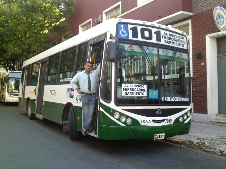 Agrale MT 15 - Metalpar - Dota 
NMA 851
Línea 101 - Interno 7919
Al servicio de la prestataria de S.O.F.S.E

Photo by Bondiman 
Palabras clave: metalpar agrale