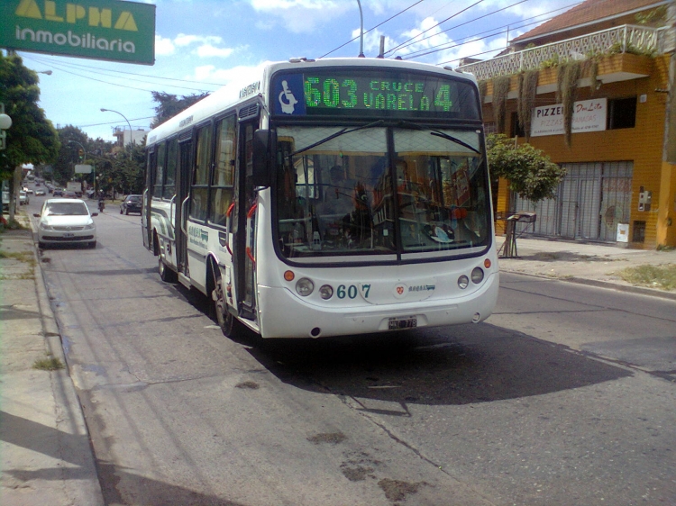 Mercedes-Benz OH 1315 L - Metalpar - M.O.Q.S.A.
Línea 603 - Interno 607
En Berazategui
Palabras clave: linea_603 moqsa tronador_1315 berazategui