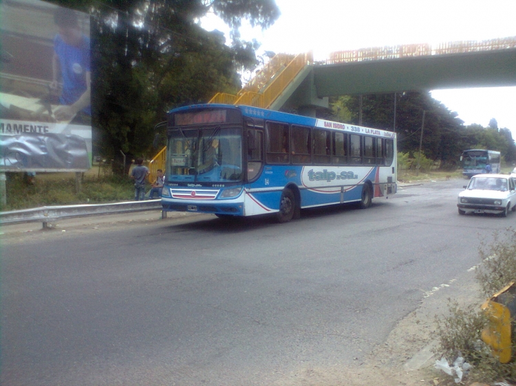 Mercedes-Benz O-500 - Italbus - T.A.L.P. 
Línea 338 - Interno 14
En Rotonda de Alpargatas
Palabras clave: linea338 talp italbuso500m alpargatas