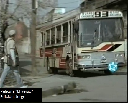 Mercedes-Benz OHL 1320 - La Favorita - La Nueva Era 
 Línea 93
Recuerdo de L.N.E

Imagen extraída de la película el verso
Palabras clave: La Favorita Mercedes Benz Linea 93