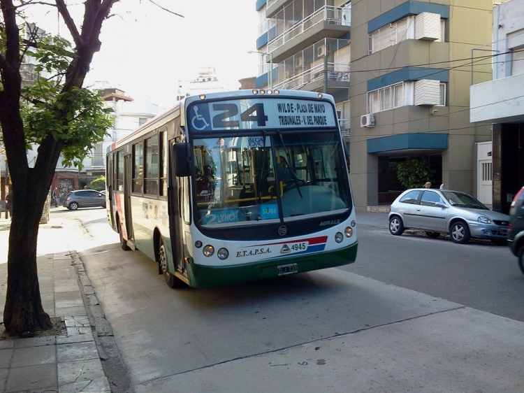 Agrale MT 15 - Todo Bus - E.T.A.P.S.A. 
Foto: Sebastián Gutiérrez

http://galeria.bus-america.com/displayimage.php?pos=-28530
Palabras clave: todobus agrale etapsa