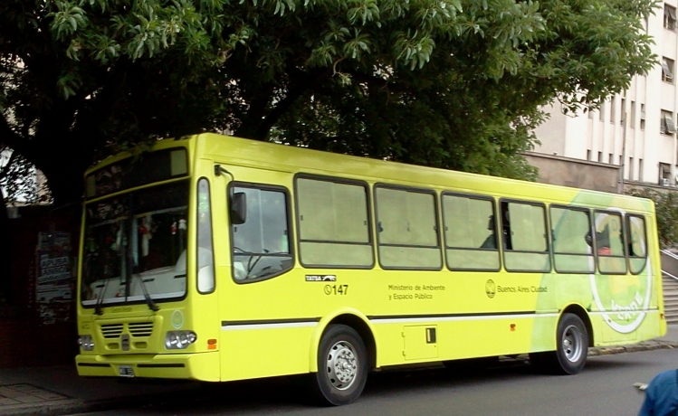 T.A.T.S.A. D 10.5 F - Gobierno de la Ciudad de Buenos Aires
Unidad utilizada para transportar cartoneros (o recicladores).

Foto: Sebastián Gutiérrez
Palabras clave: TATSA GCBA