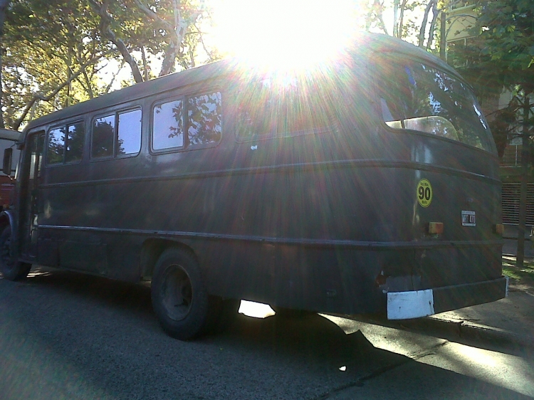 Mercedes-Benz LO 1114 - El Detalle - Particular 
http://galeria.bus-america.com/displayimage.php?pid=29964
