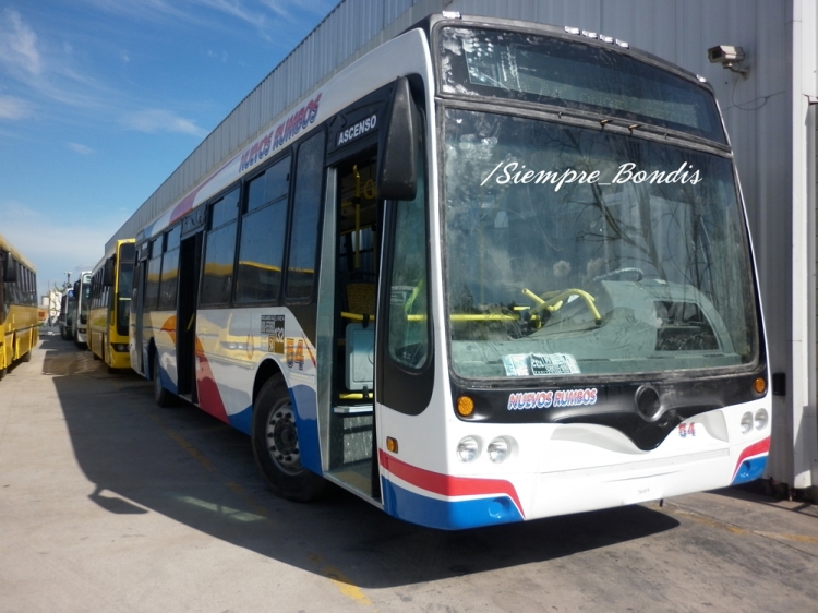 Agrale MT 17.0 LE - Nuovobus - Nuevos Rumbos
En esta imagen les dejo el nuevo modelo Menghi, sobre Agrale MT 17.0 LE. 

PD:No me aparece en album "Nuovobus",por eso estoy subiendo en 
"¿Que carroceria es?". Me aparecen solo 12 carrocerias.
Palabras clave: Nuevos Rumbos Nuovobus