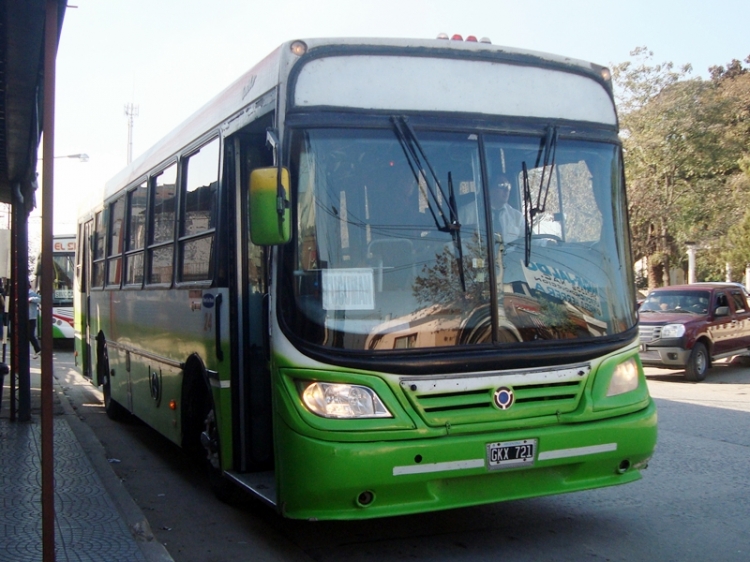 Mercedes-Benz OF 1418 - Italbus
GKX 721

