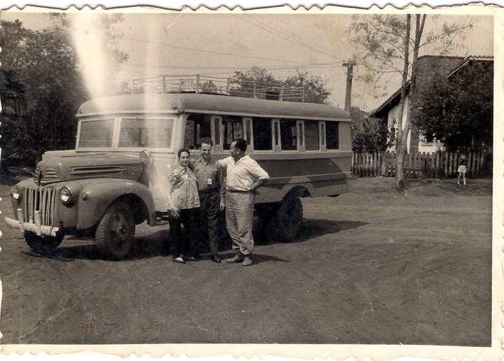 Ford (F.M.C.) - Tilo Diesel e Hijos 
Palabras clave: es una foto de un amigo dueño del otro coche del exp el hogar dani lugo