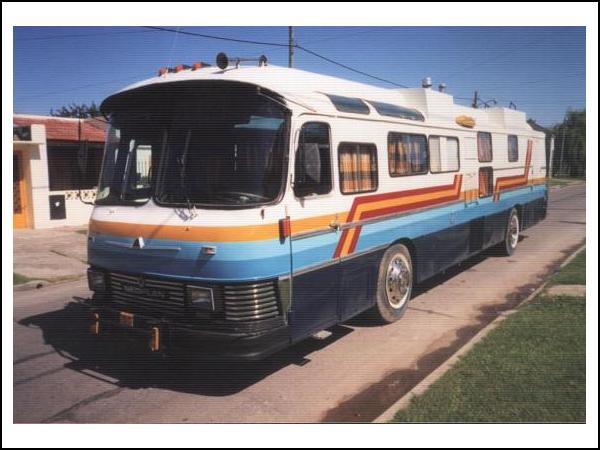 Neoplan (en Argentina) - Motorhome
http://galeria.bus-america.com/displayimage.php?pid=11924
