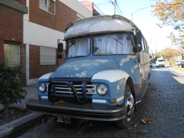 Bedford (G.M.A.) - El Detalle - Motorhome
S 236703 - VQV 627
Casa rodante puerta enteriza
Según dice el dueño ex C.O.P.L.A.,  no creo ni yo ni Alex Scartaccini

http://galeria.bus-america.com/displayimage.php?pid=33052
