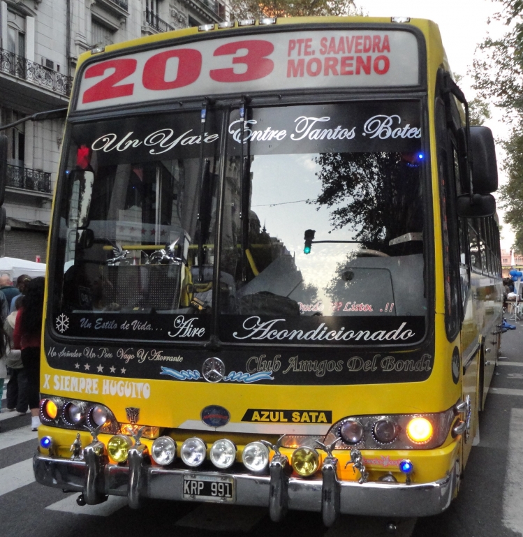 Mercedes-Benz O-500 - Nuovobus - Azul
KRP 991
Línea 203 - Interno 260
