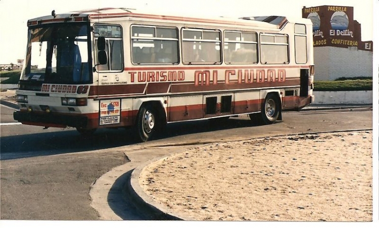 Mercedes-Benz O-140 - Sangunetti - Turismo Mi Ciudad
