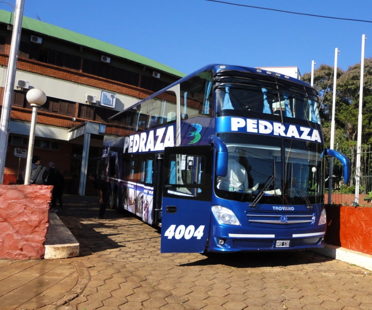 Mercedes-Benz O-500 - Troyano - Pedraza
NRD 538
Interno 4004
Preparando la nave .

http://galeria.bus-america.com/displayimage.php?pid=31606
