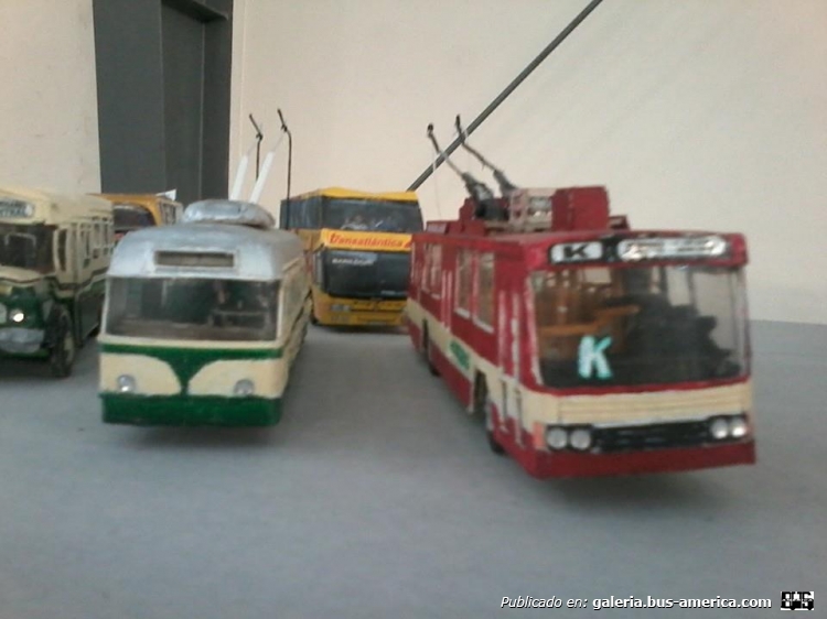 Trolebuses Rosarinos
 Troles de marcopolo power tronics y el Alfa romeo fiat escala 1:50 
