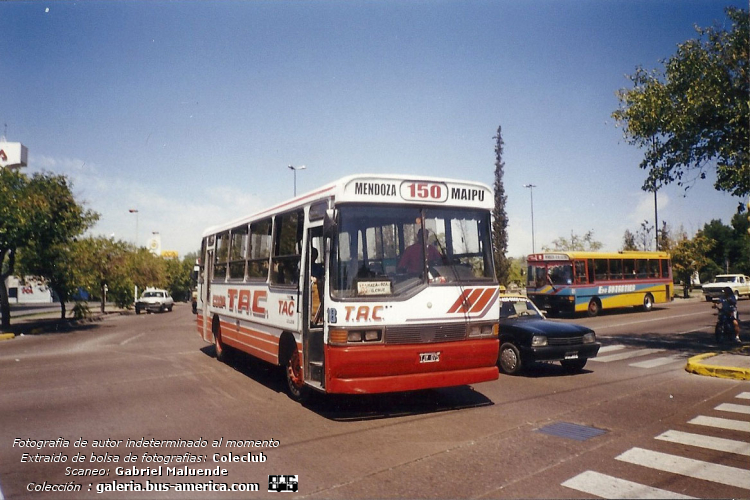 Mercedes-Benz OF 1214 - Peveri - Coop. TAC
TJY 075 - ex patente C.1524558 [frente]

Línea 153 (Mendoza), interno 18

Fotógrafo: desconocido al momento
Extraído de bolsa de fotografías del Coleclub
Scaneo: Gabriel Maluende
Colección: www.bus-america.com

