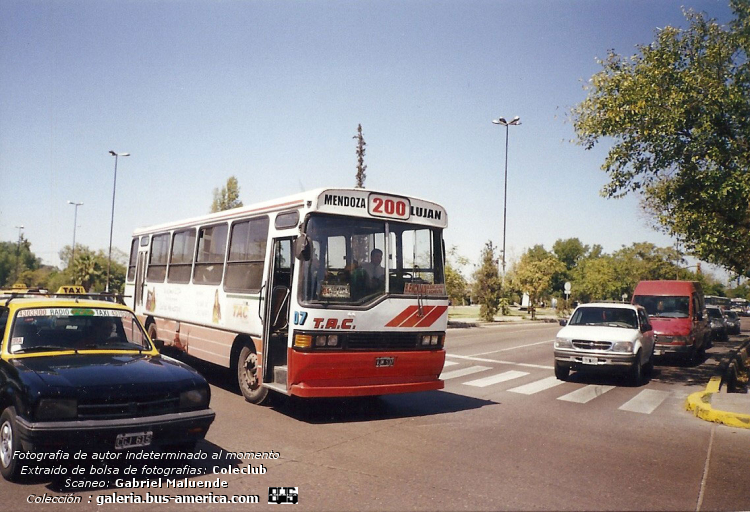 Mercedes-Benz OF 1214 - Peveri - Coop. TAC
VJM 537 - ex patente C.1528579

Línea 204 (Mendoza), interno 07

Fotógrafo: desconocido al momento
Extraído de bolsa de fotografías del Coleclub
Scaneo: Gabriel Maluende
Colección: www.bus-america.com
