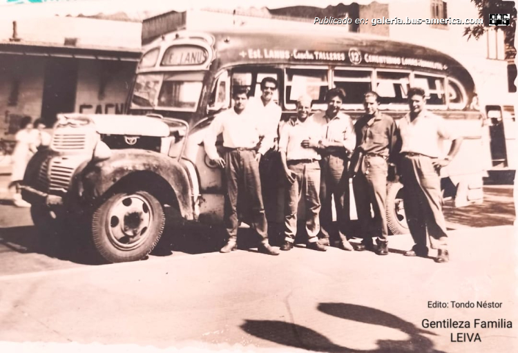 Dodge - M.O.Mariano Moreno
[url=https://bus-america.com/galeria/displayimage.php?pid=63184]https://bus-america.com/galeria/displayimage.php?pid=63184[/url]

Línea 12 (Pdo.Lanús)

Fotografía: familia Leiva
Gentileza: Nestor Tondo


Línea 12 Est.Lanús-Cementerio de Lomas 
Línea 102 de la provincial de Buenos Aires, desde julio 1963
Línea 302 de la provincial de Buenos Aires, renumerada el 2 de enero de 1969
Cesa en noviembre de 1974
Integrada al ramal A de la línea 271
