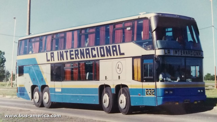 Scania K 113 - Cametal Jumbus II - La Internacional
SSV 823 - ex C.1704325
[url=https://bus-america.com/galeria/displayimage.php?pid=31815]https://bus-america.com/galeria/displayimage.php?pid=31815[/url]

La Internacional, interno 232

Fotografía y gentileza: Raúl Vich 
