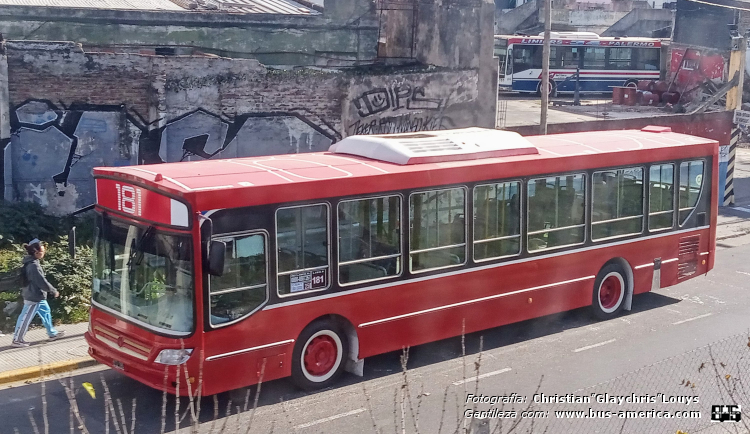 Mercedes-Benz OH 1718 L SB - Italbus Tropea - Siglo XXI
KFI 089

Línea 181 (Buenos Aires), interno 250

Fotografía y gentileza: Christian "Glaychris" Louys
