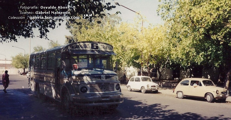 Mercedes-Benz LO 1114 - El Diseño M-MB-LO 1114/517-002 - La Nueva Sarmiento
[url=https://bus-america.com/galeria/displayimage.php?pid=40310]https://bus-america.com/galeria/displayimage.php?pid=40310[/url]
Línea 6 (San Juan), interno 17

Fotografía: Osvaldo Abner
Scaneo: Gabriel Maluende
Colección: www.bus-america.com
