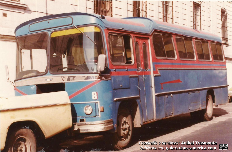 Chevrolet CD 52002 C/60 frontalizado - Oncecar - Línea Veintitrés
Ex Línea 23 (Buenos Aires), interno 8


Fotografía, scaneo y gentileza: Anibal Trasmonte
