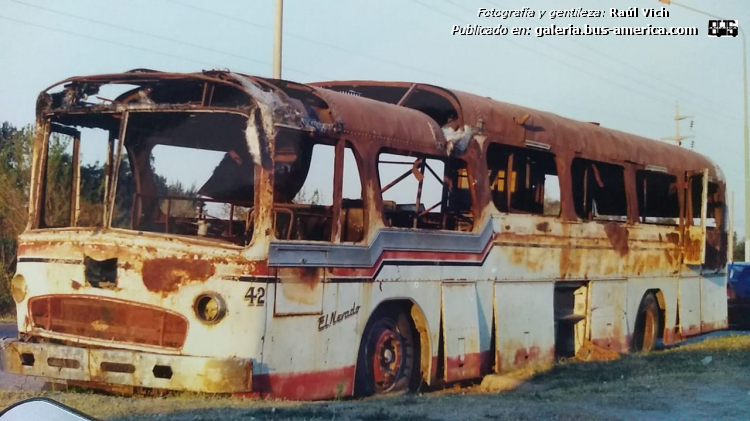 Mercedes-Benz O 317 - DIC - COTIL
Fotografía y gentileza: Raúl Vich
