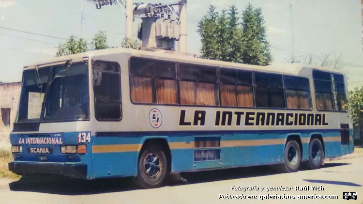 Scania BR 116 - DIC LD 1014 S - La Internacional
La Internacional, interno 134

Fotografía y gentileza: Raúl Vich
