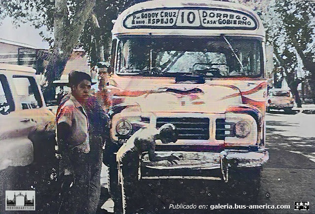 Bedford J6LZ1 - Serra - Cía.Paso de Los Andes
Línea 10 (Mendoza), interno 9

Foto Mendoza Antigua 
Palabras clave: Furlabus