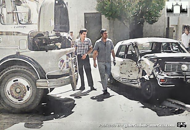 Mercedes-Benz LO 1112 - La Porteña - Cía. Paso de los Andes
[url=https://bus-america.com/galeria/displayimage.php?pid=8161]https://bus-america.com/galeria/displayimage.php?pid=8161[/url]

Líneas 10 & 11 (Mendoza), interno 19


Foto Mendoza Antigua
Palabras clave: Furlabus