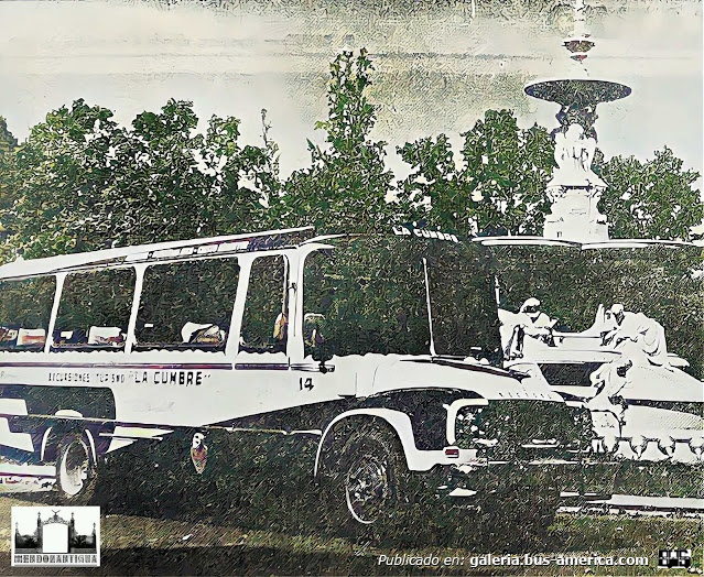 Bedford J6Z1 - Vespasiani - La Cumbre 
Turismo La Cumbre (Prov.Mendoza), interno 14

Fotógrafo desconocido
Fotografía de publicación indeterminada
Extraído de: [url=https://mendozantigua.blogspot.com/2025/05/1969-unidad-de-la-empresa-de-turismo-la.html]Mendoza Antigua[/url]

"1969 - Unidad de la Empresa de Turismo La Cumbre, circulando por el Parque General San Martín. Fuente de los Continentes. Ciudad de Mendoza"
Palabras clave: furlabus