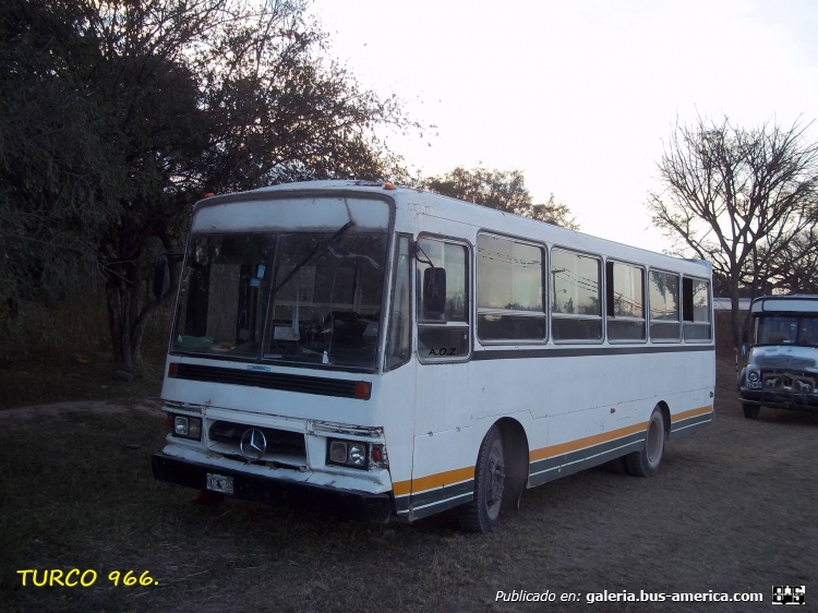 Mercedes-Benz OF 1214 - BUS/San Miguel - El Trébol
EMPRESA SALTEÑA DE LA LOCALIDAD DE ROSARIO DE LERMA, Q UNE ESA LOCALIDAD CON EL DEPARTAMENTE CHICOANA. UNICA EMPRESA DEL VALLE DE LERMA FUERA DEL SISTEMA DE SAETA. ESTE COCHE ES UN BUS PERO ADENTRO TIENE PLACA DE SAN MIGUEL ASI Q SEGURAMENETE FUE TERMINADO PRO LA MISMA. ES UN EX LINEA 216.
Palabras clave: EL TREBOL.