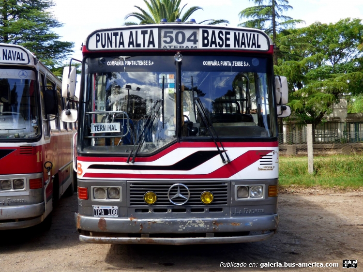 Mercedes-Benz OF 1215 - La Favorita - Compañía Puntaltense
B 2488780 - TPA 108
Línea 504 - Interno 18

Imagen: Leo Molina (leobahia24)
