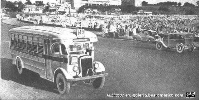 Leyland - La Unión - C.U.T.C.S.A.
Rambla de Montevideo

Fotografía originalmente publicada en revista: Commercial Motor
Palabras clave: uruguay