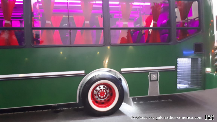 Mercedes-Benz OH 1718 L SB - Metalpar Iguazú 2010 - M.O.45
AA 125 ZO
[url=https://bus-america.com/galeria/displayimage.php?pid=52094]https://bus-america.com/galeria/displayimage.php?pid=52094[/url]
[url=https://bus-america.com/galeria/displayimage.php?pid=52095]https://bus-america.com/galeria/displayimage.php?pid=52095[/url]

Línea 45 (Buenos Aires), interno 4

ESTE FUE UNO DE LOS FAMOSOS DE LA LINEA.....
