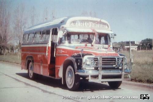 Bedford (G.M.A.) - La Carrocera Del Sud - T.U.M.
Fotografía de: ¿?
Extradida del facebook de T.U.M.
