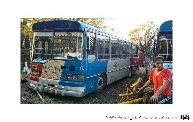 Mercedes-Benz OH 1316 - Ugarte - Particular
Otro viejo amigo de Bus-América esperando su rescate

Publicado en alaMaula
