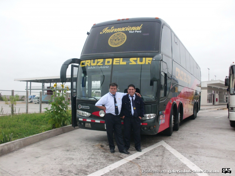 Marcopolo G6 Paradiso 1550 LD (en Perú) - Cruz del Sur
Fotógrafo: ¿?
Palabras clave: cruz del sur