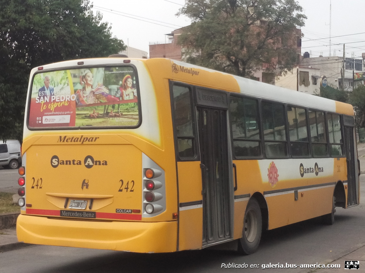 Mercedes-Benz OF 1418 - Metalpar Tronador 2010 - Santa Ana
PNH 148

Santa Ana, interno 242 (Parte de Atras)
