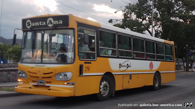 Mercedes-Benz OF 1418 - La Favorita - Santa Ana
KAH 225

Línea 8 (S.S. de Jujuy), interno 298
