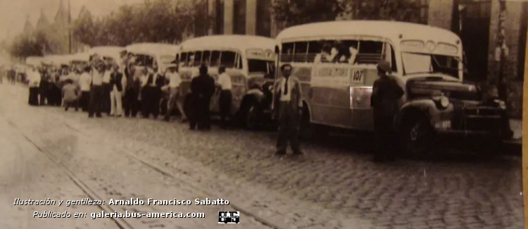 Chevrolet - Agosti - COBA
Línea 7 (Pdo. Avellaneda)
[Desde 1970 línea 373]

Fotógrafo: desconocido

Los invito a conocer la historia de esta carrocería en:
[url=https://www.bus-america.com/ARcarrocerias/Agosti/Agosti-histo.php]Historia de Carpitnería y Carrocería A. y C. Agosti[/url]
