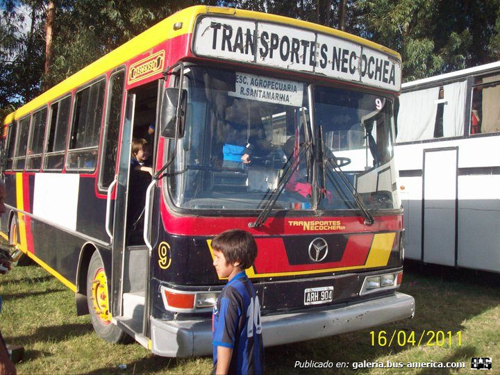 Transportes Necochea ex interno 9
Bus Tango OHL1320 con pasado como interno 15 en la empresa el Libertador de Mar del Plata (ARH904)

